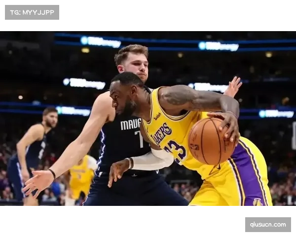 太阳险胜湖人,布克杜兰特合砍65分对飙詹姆斯东契奇